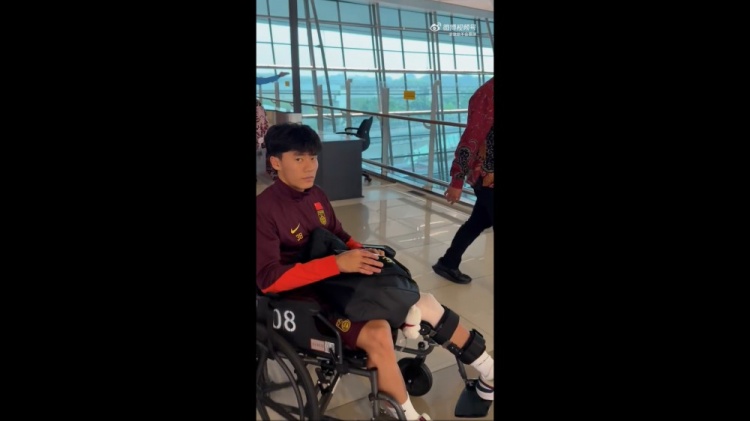成都蓉城官方：胡荷韜左膝韌帶和半月板疑似損傷，有待進(jìn)一步檢查