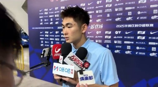 陳晉一：大家都以為我慣用左腳，有必要有需要時(shí)右腳也可以用一下