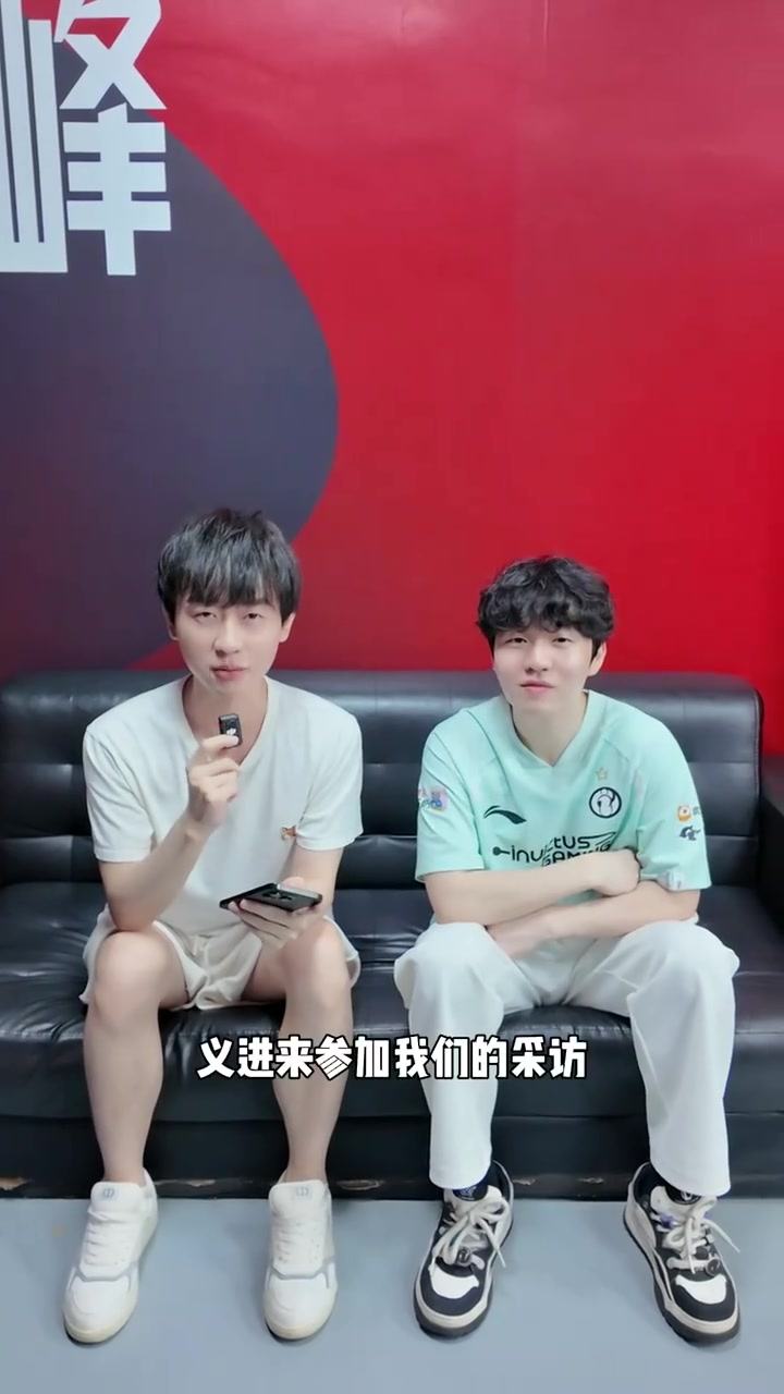 小賈也在！范弗里特曬訓(xùn)練視頻：突破中的急停跳投和三分