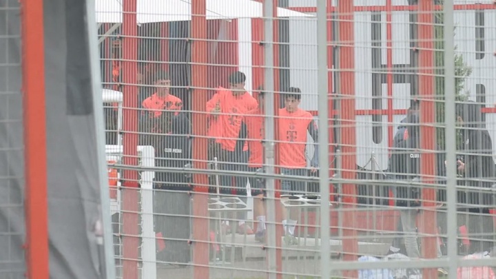 高潛新人！圖片報(bào)：金玟哉受傷，拜仁15歲小將帕維奇隨一線隊(duì)訓(xùn)練